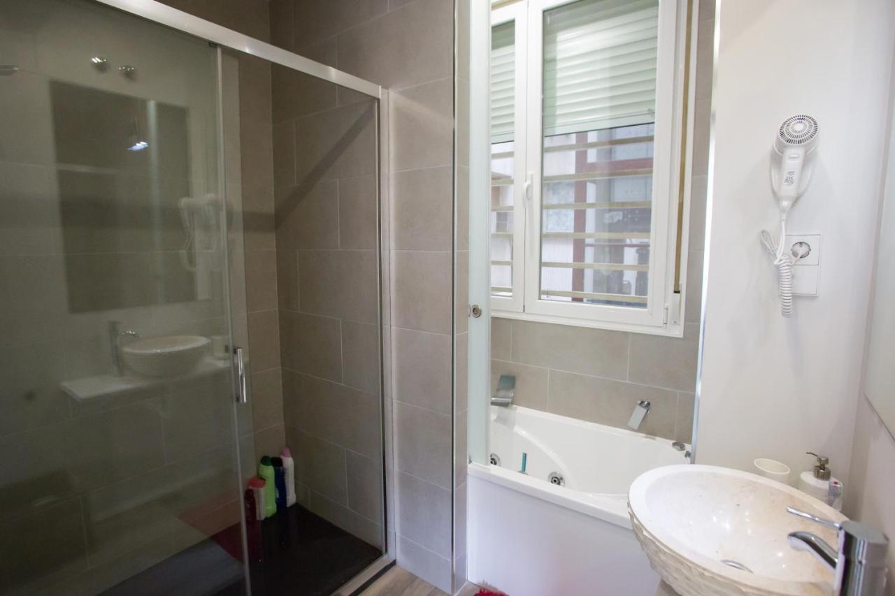 Windrose 8 Apartment Madrid Luaran gambar