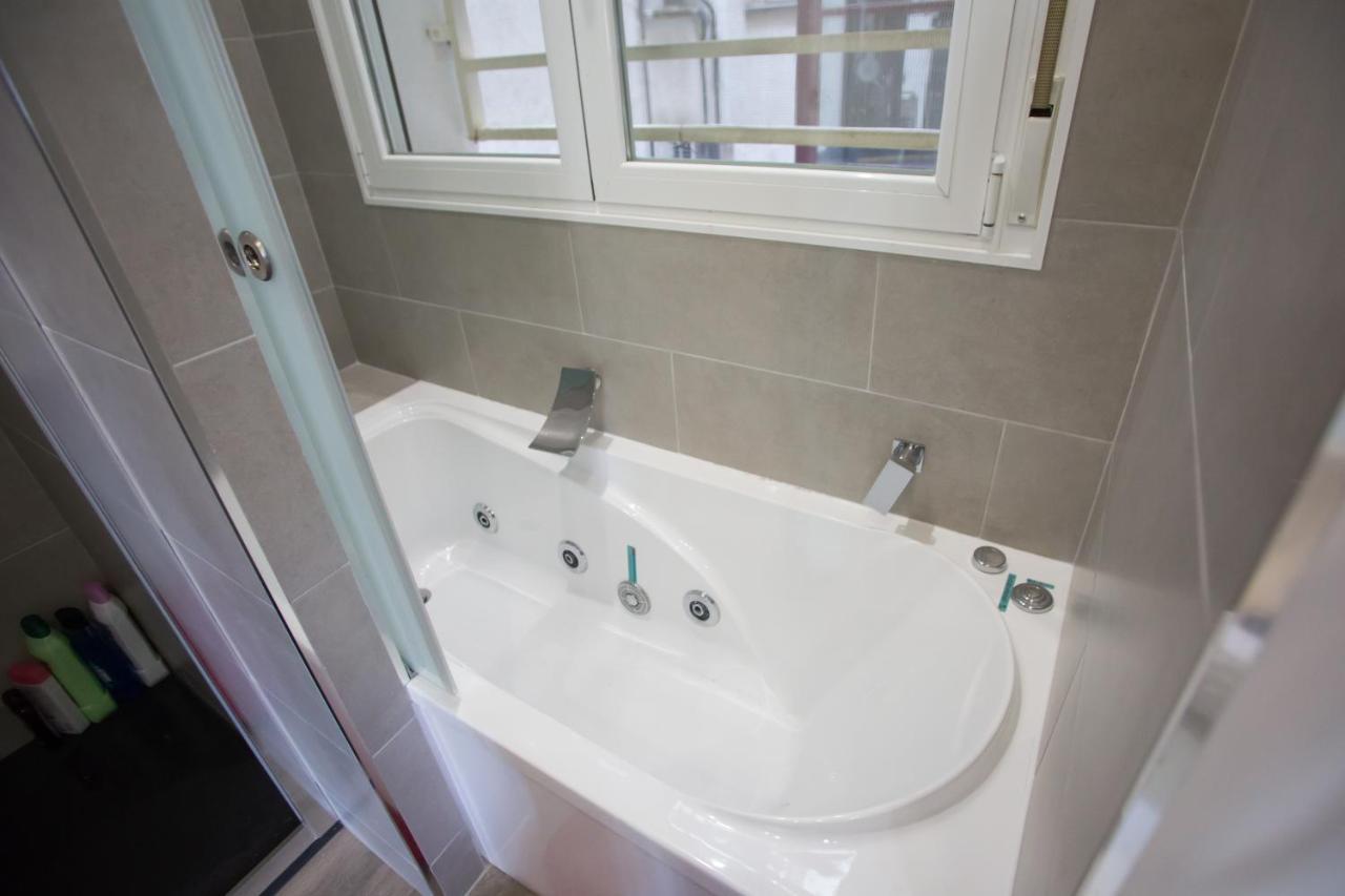 Windrose 8 Apartment Madrid Luaran gambar